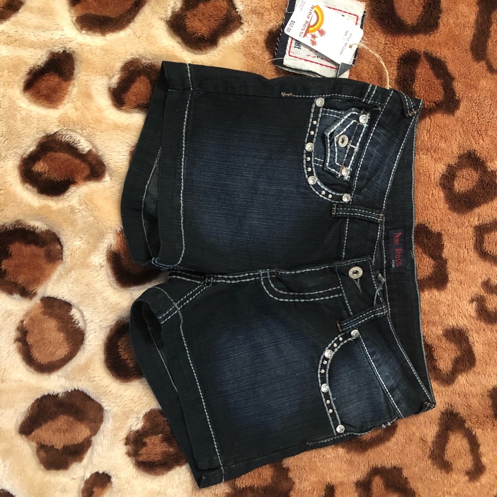 Short shorts! ❤️